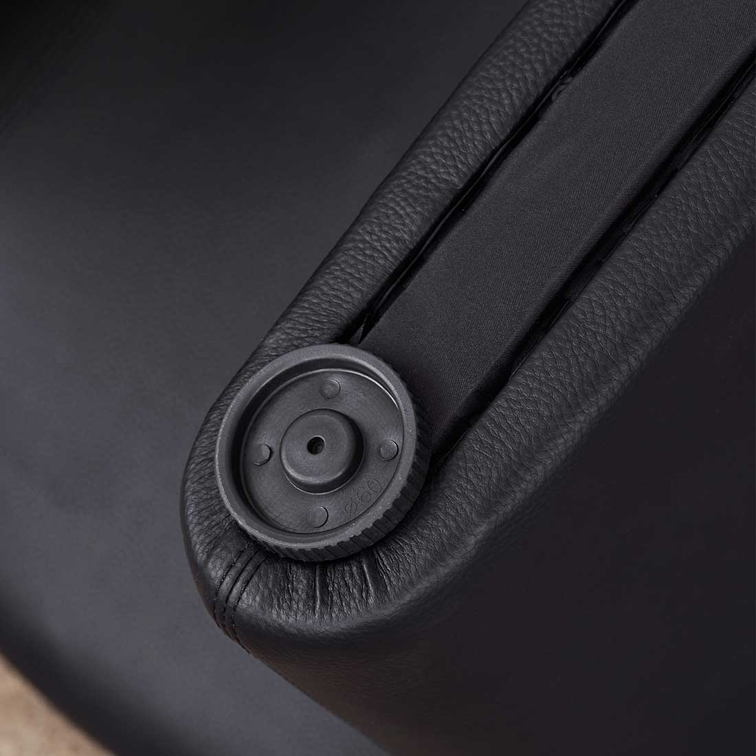 grado | Plump Lounge Chair 糯白椅