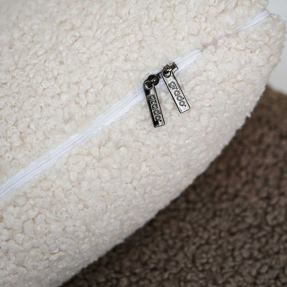 grado | Chewing Gum Cushion 方糖抱枕