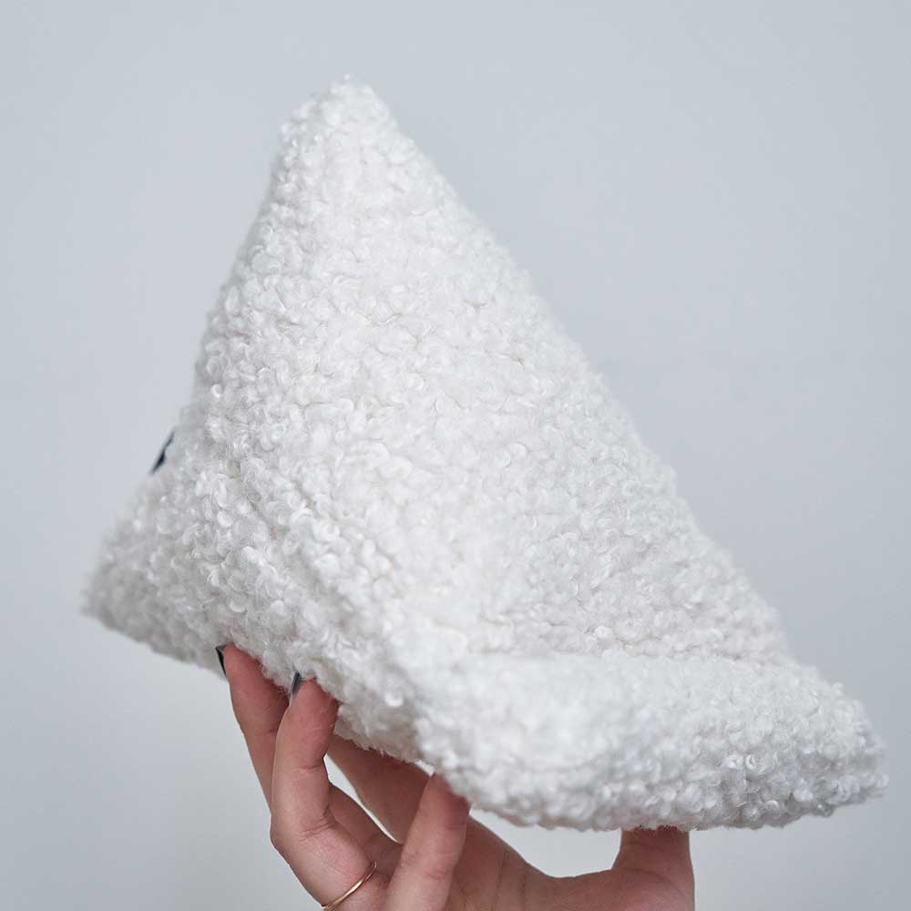grado | Quadrangle Zong Phone Stand 四角粽手機支架