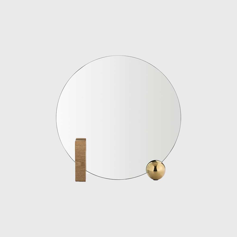 Maisondada | Looking for Dorian 鏡