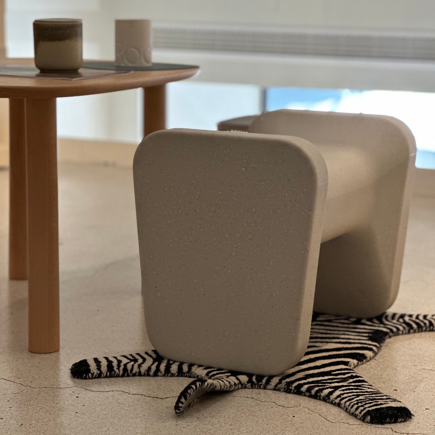 GYRO | MAP Stool (white) 消坡塊坐凳 白色