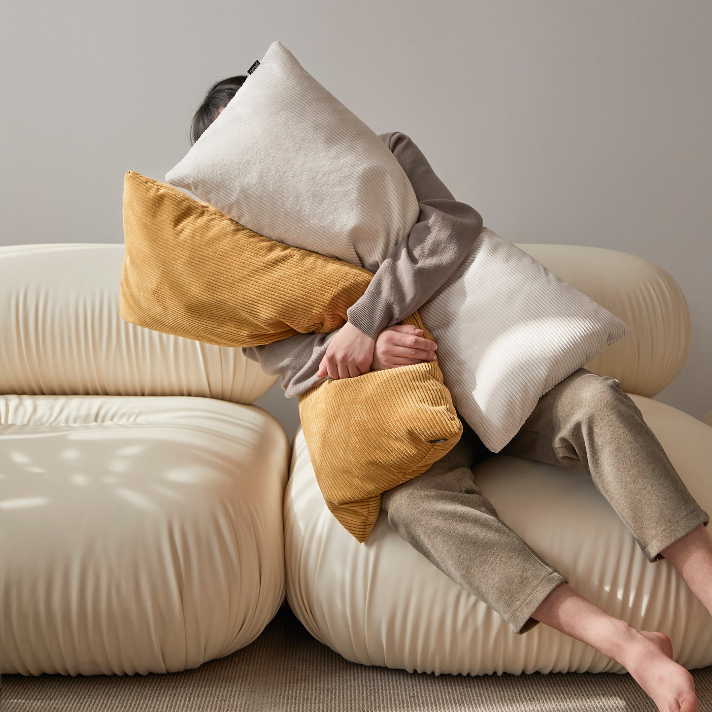 grado | You Tiao Cushion 油條抱枕