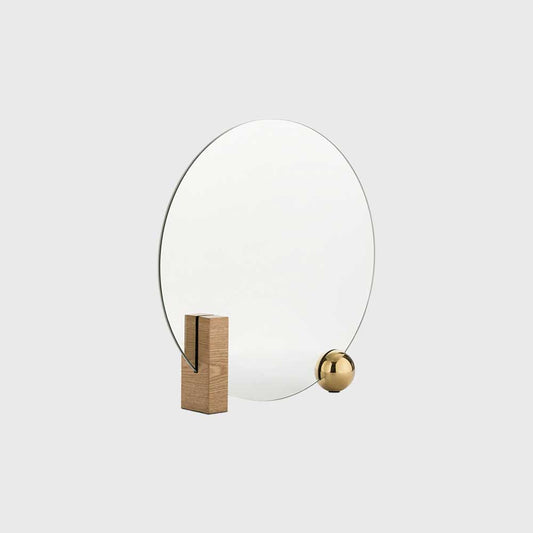 Maisondada | Looking for Dorian 鏡