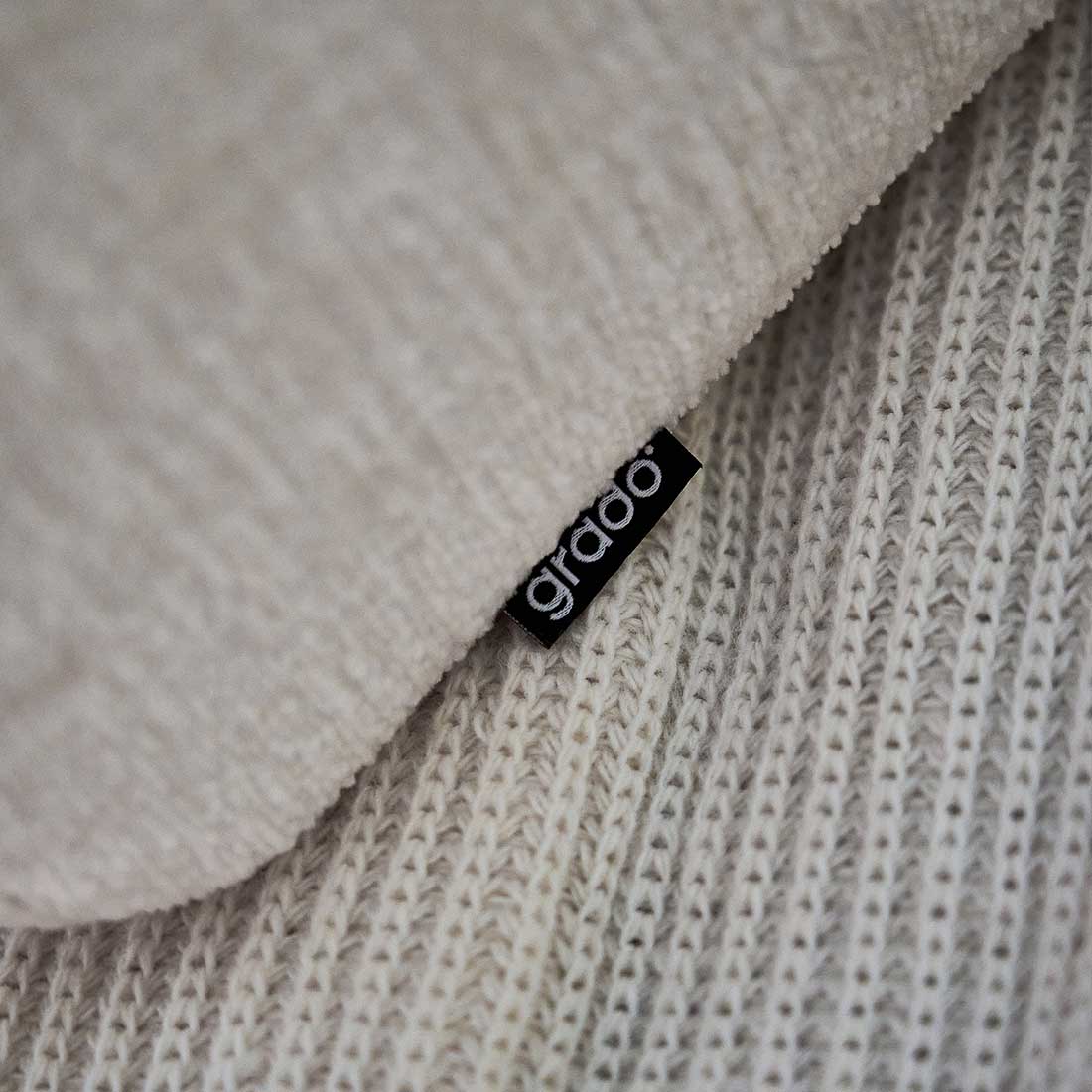 grado |  Snowmountain Cushion 雪峰靠枕