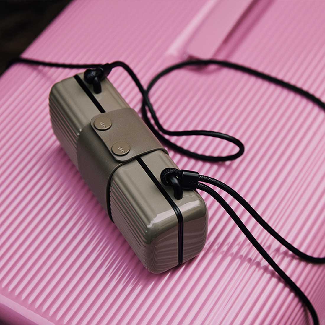 ITO |   PISTACHIO GLASSESCASE PLAIN GREY 開心果眼鏡盒 平原灰