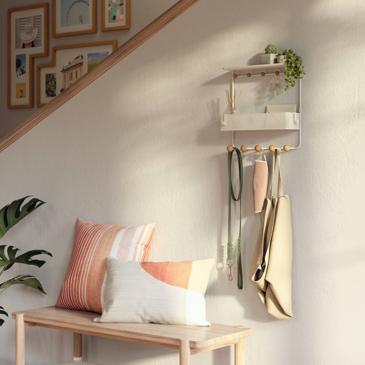 umbra | ESTIQUE SHELF WITH HOOKS 掛鉤