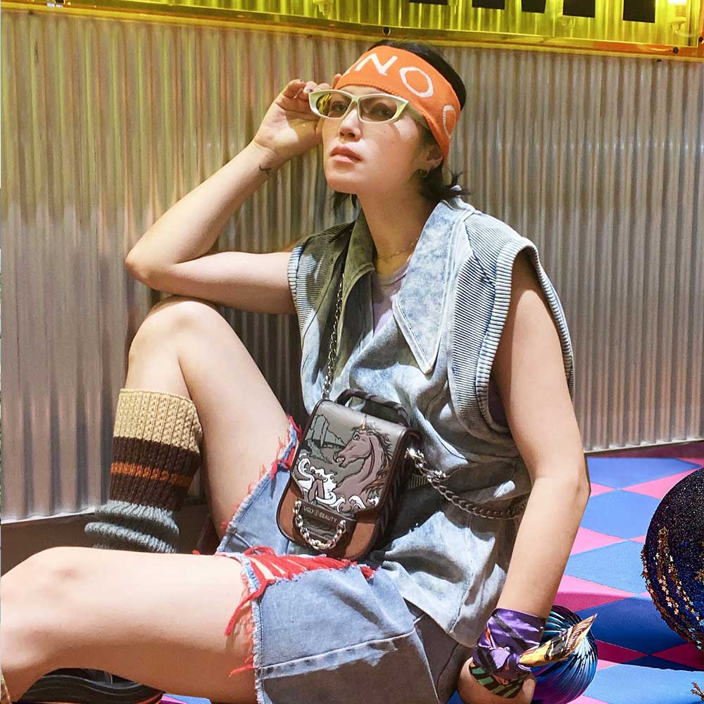 UGLY BEAUTY | Gray Bag 灰包
