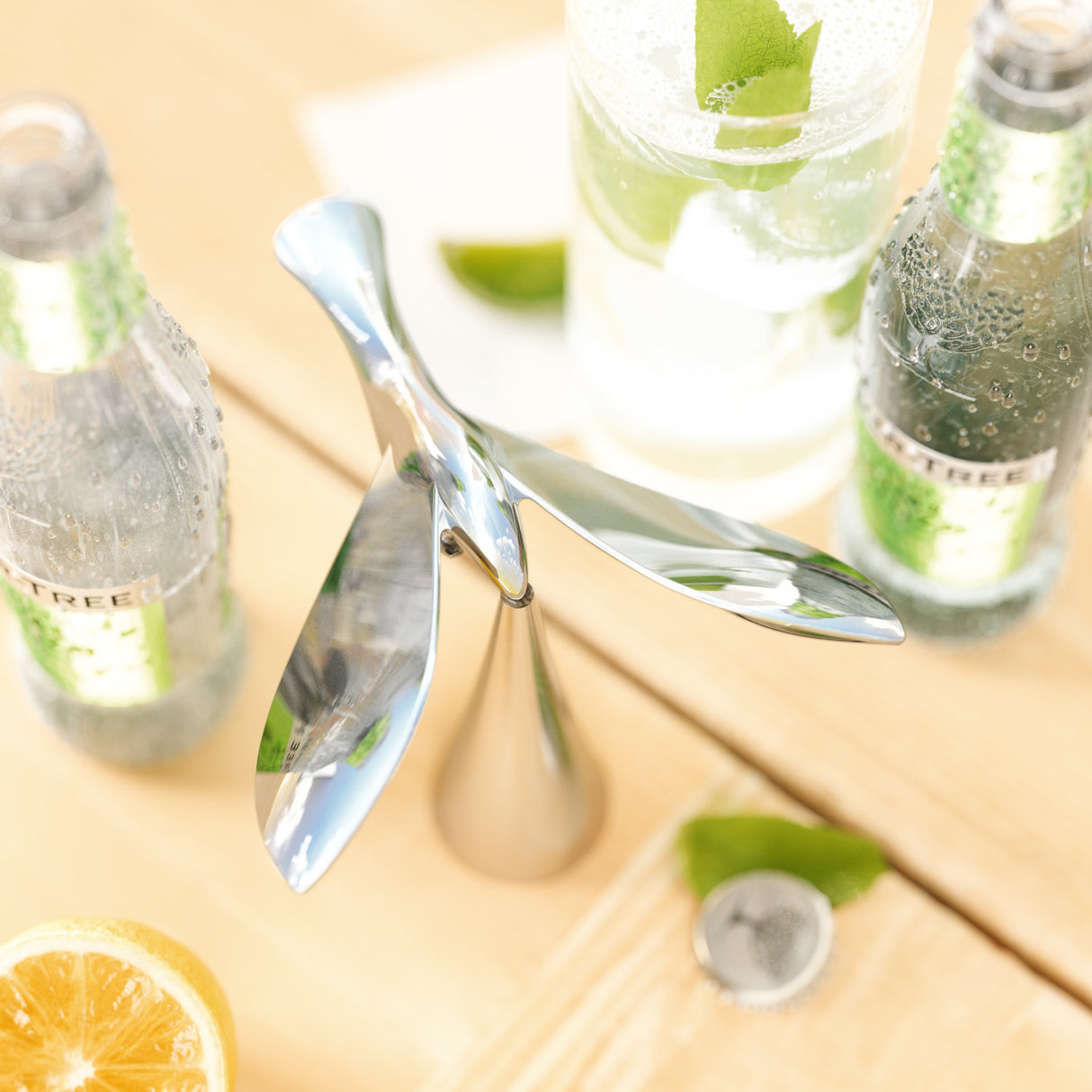 umbra | TIPSY BOTTLE OPENER 開瓶器