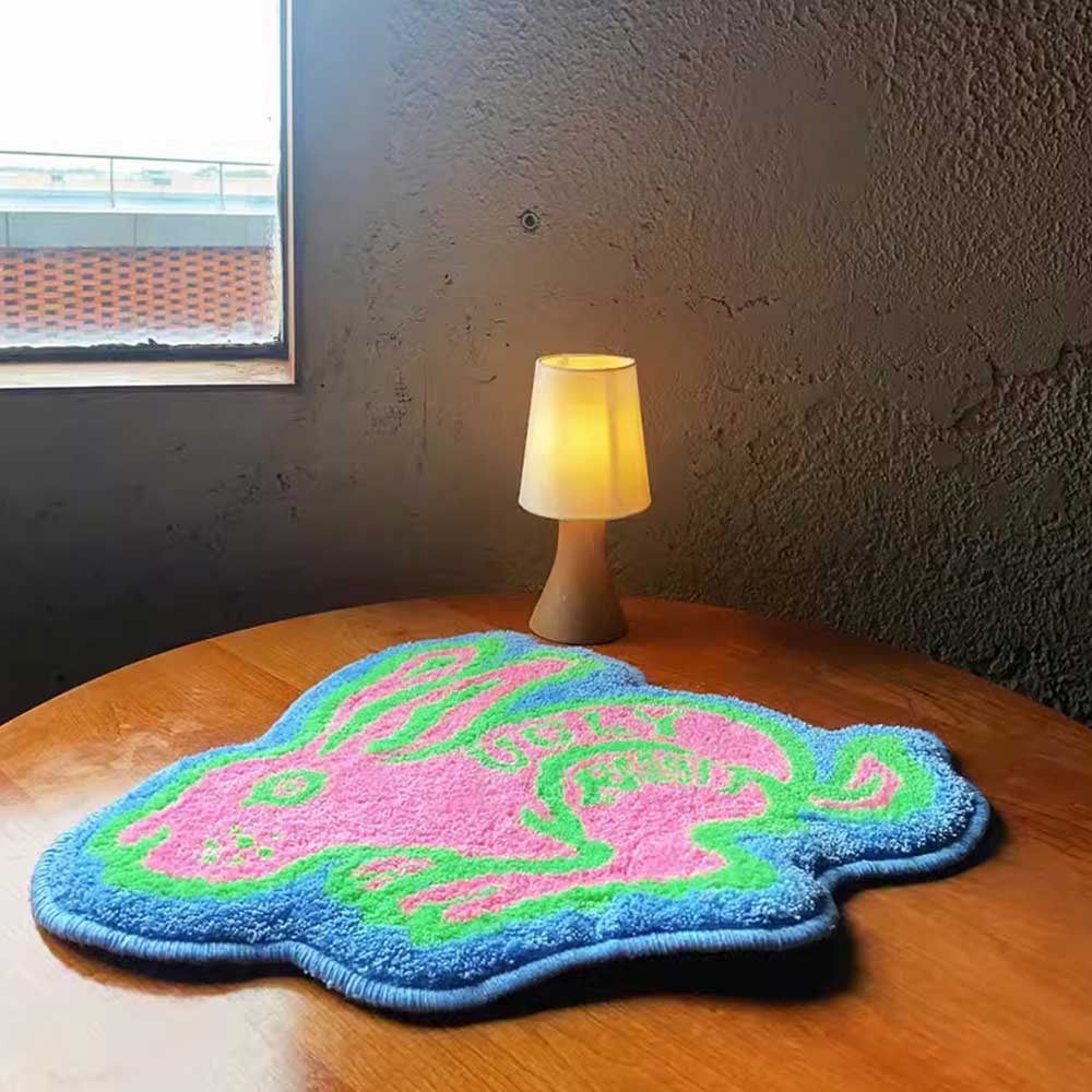 UGLY BEAUTY | Rabbit Rug 兔子地毯