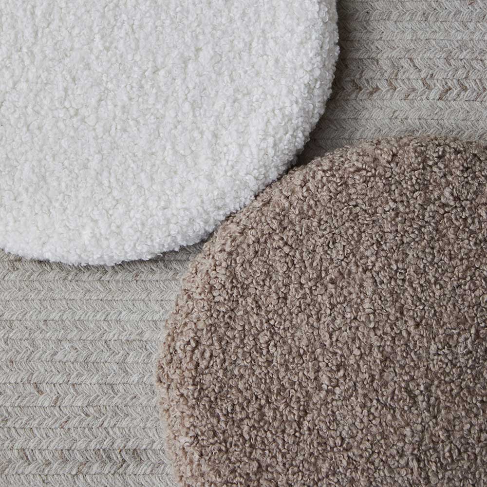 grado |  Snow Rice Cracker Cushion 雪餅坐墊