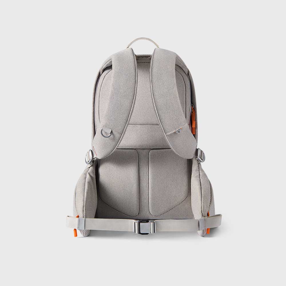 ITO |   TRUFFLE TRAVEL FROSTFIELD WHITE 旅行後背包 霜地白