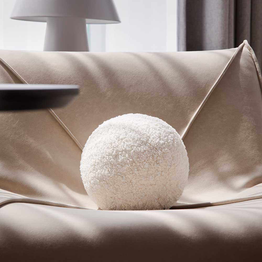 grado |  Sesame Ball Cushion 麻球抱枕