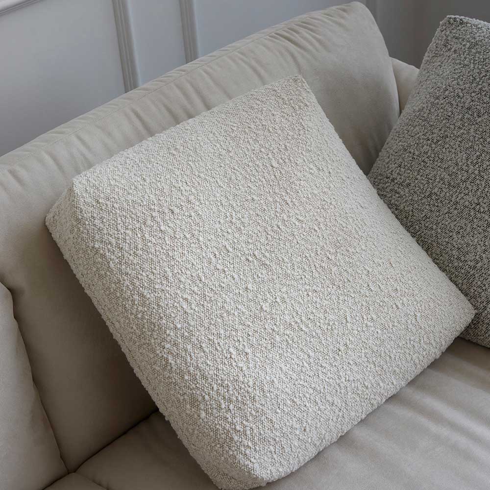 grado |  Fish Cake Cushion 魚糕抱枕