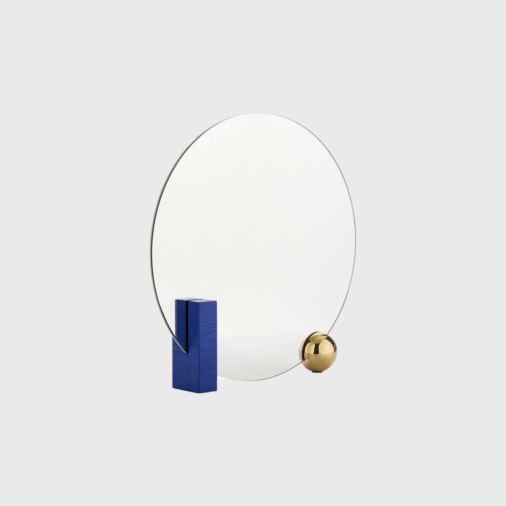Maisondada | Looking for Dorian 鏡