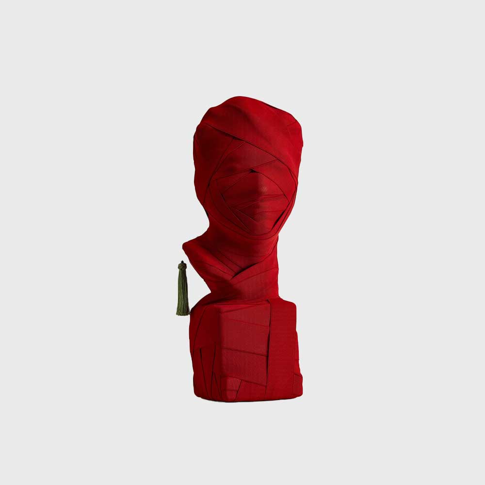 Maisondada | This Is Not A Self Portrait 雕像裝置