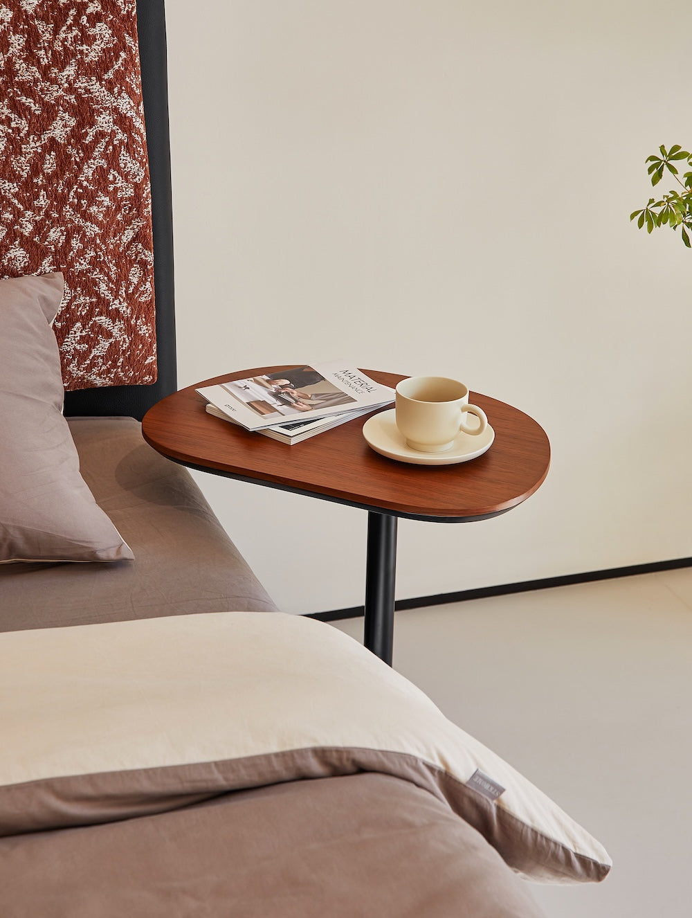 grado |  Almond Side Table 杏仁邊几