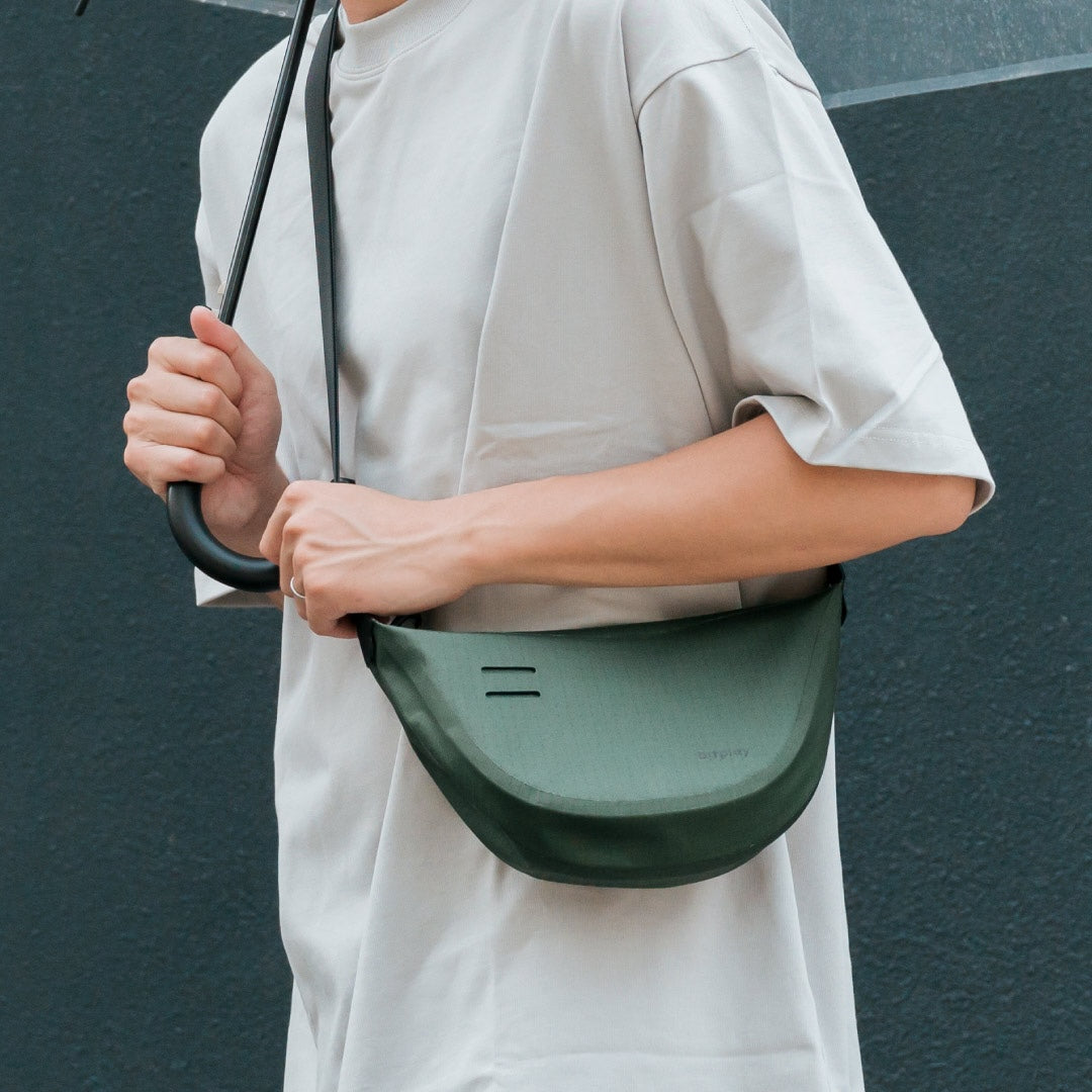 bitplay |  AquaSeal 海馬包 2.5L 全防水半月側背包 沙色