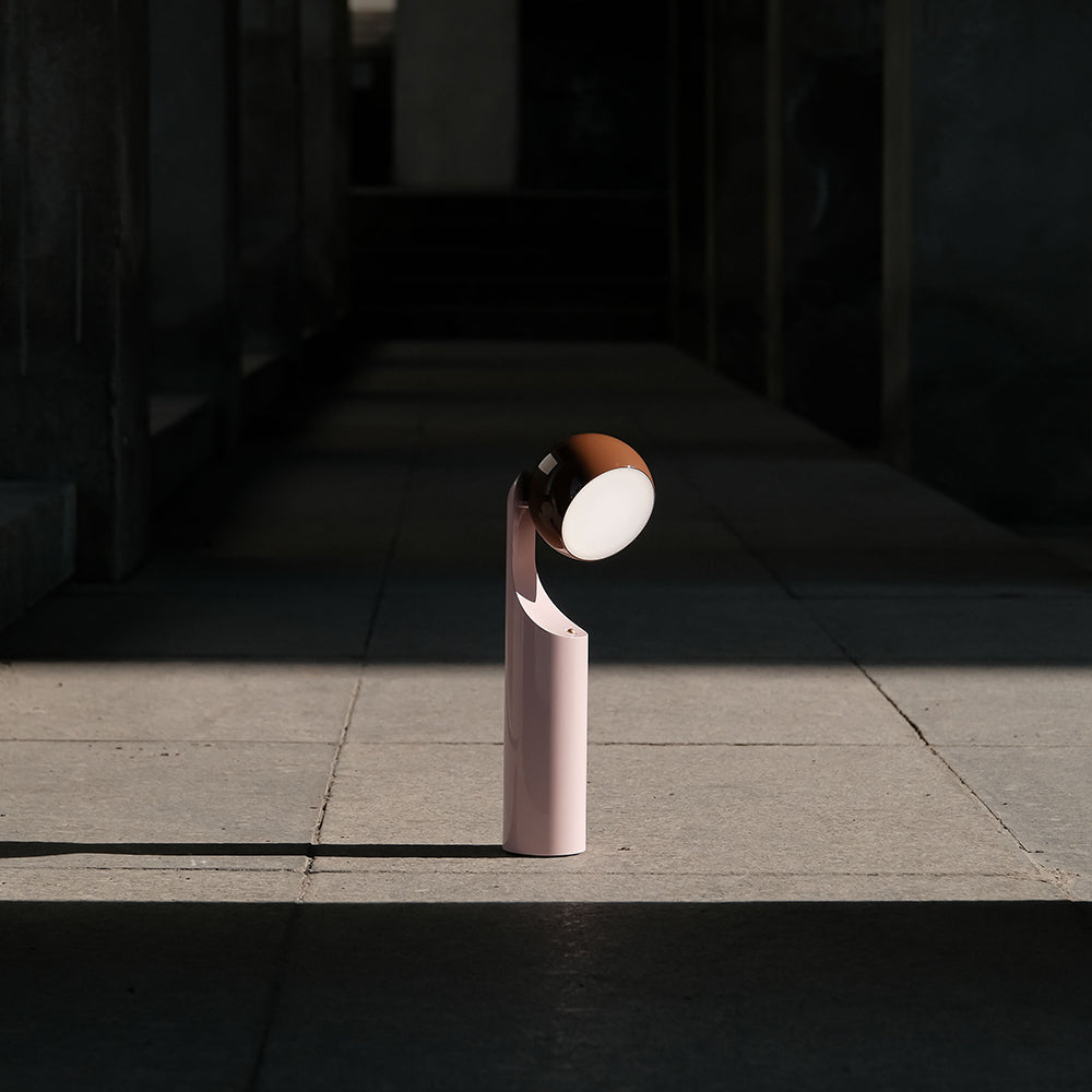 FINE LUMENS | MONO Cameo Brown 閱讀燈 粉沙