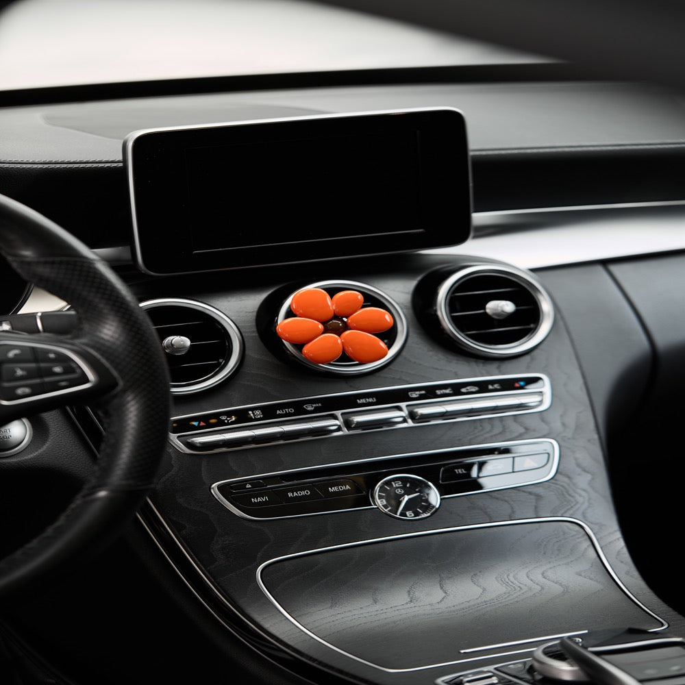 wekuku |  FaFa系列 車用香氛 紅花 無言默契