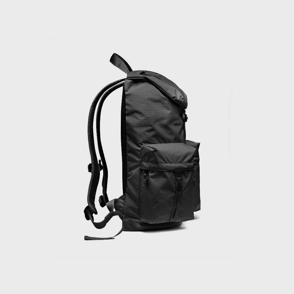 bitplay |  Lite backpack 防潑水輕量後背包 黑