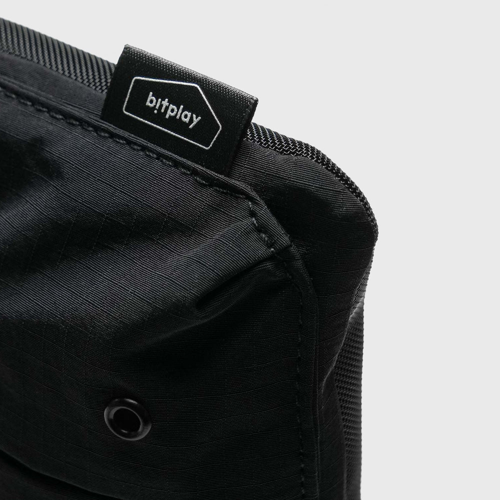 bitplay |  Essential Series 手機包 黑