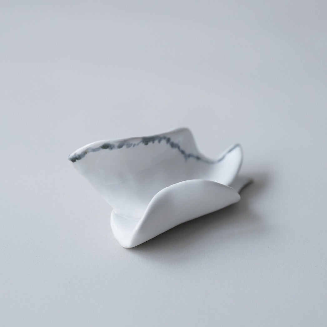 shironeri.0 | Leave s 27 可能是生活器皿系列 陶盤