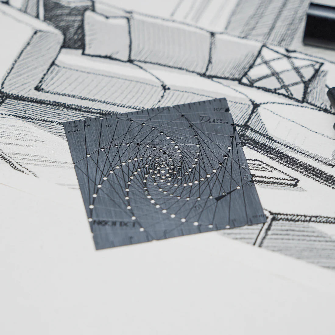 Ddiin | Small Square Disc 不鏽鋼迷你方形尺