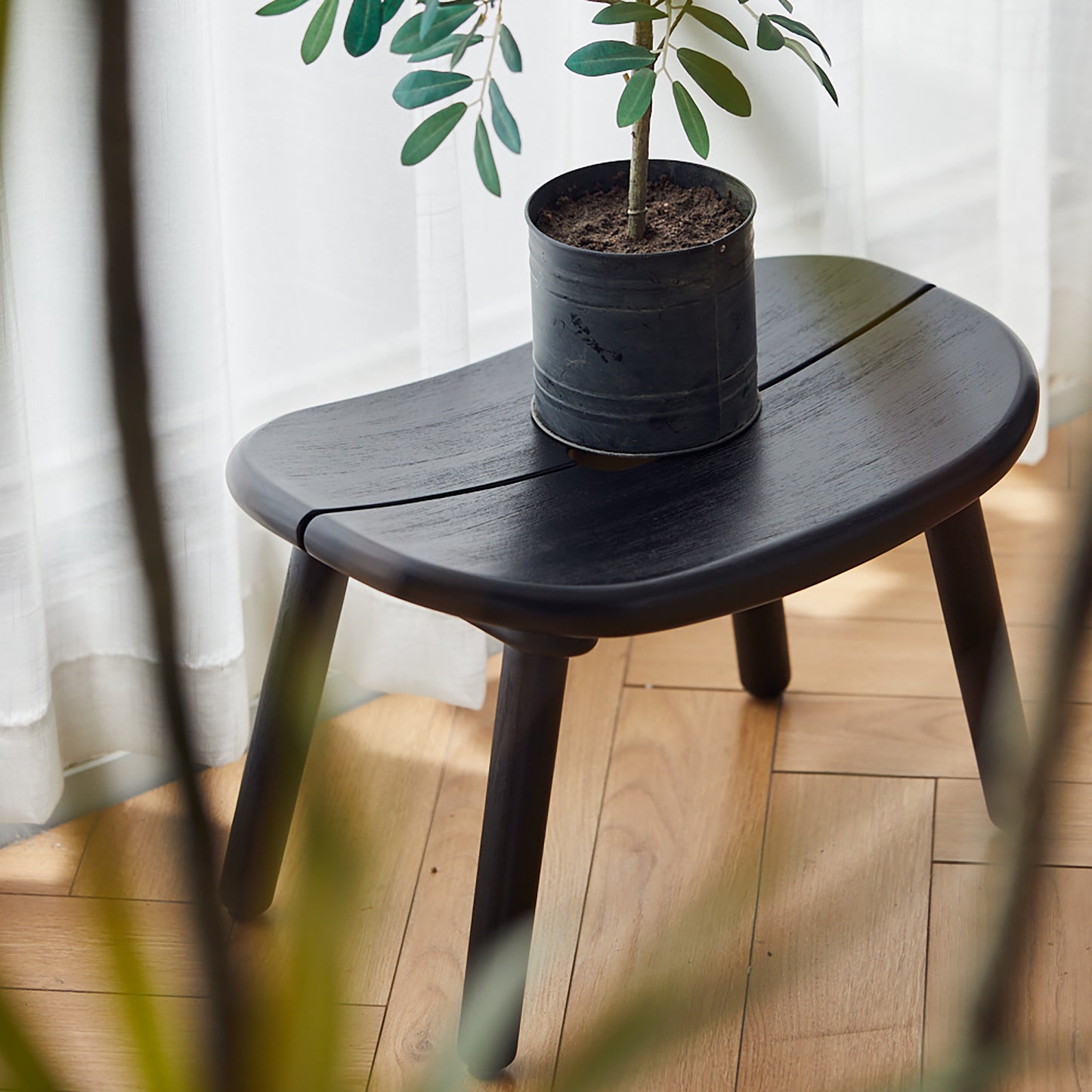 grado |  Nut Stool 堅果凳