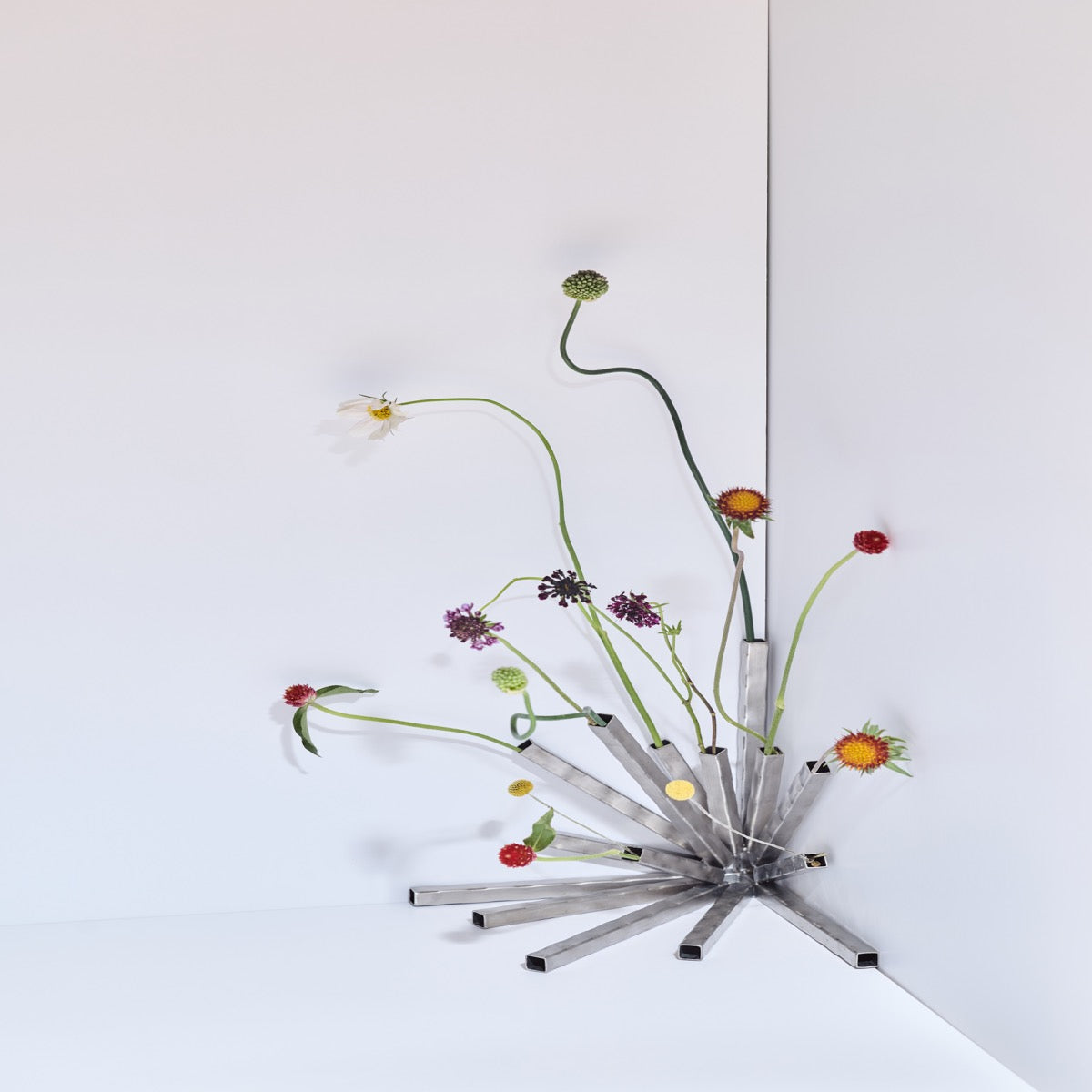 Kaiping Liu｜Sculptural Container Series - Suns (quarter circle)