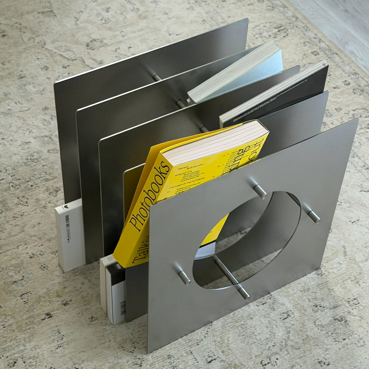 Kaiping Liu｜Sculptural Container Series, Layered Cave (circle)