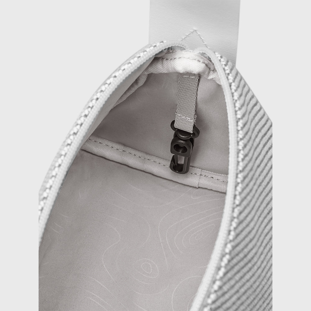 ITO |  AMANITA CROSSBODY BAG 2 DIATOM 斜背包 硅藻灰