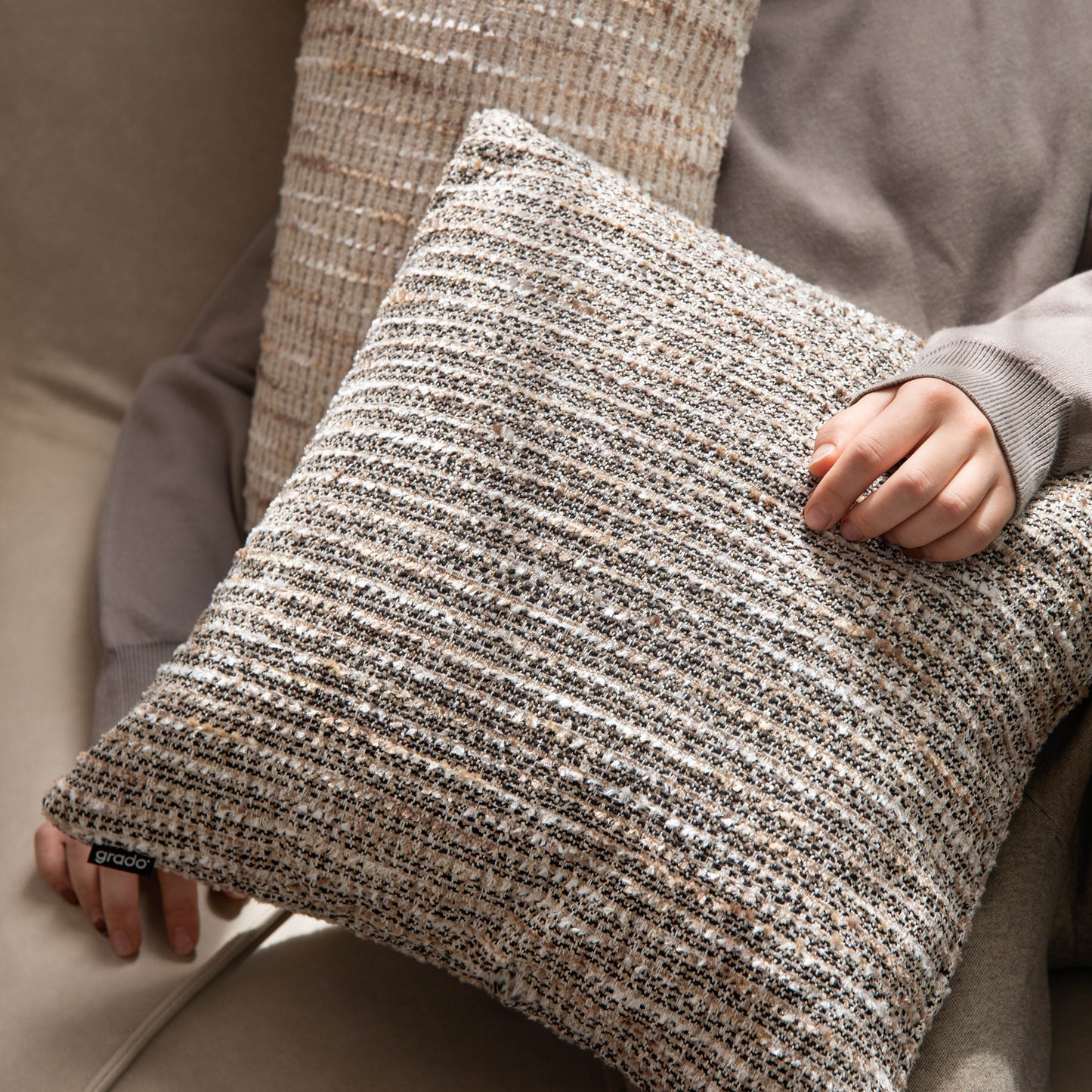 grado |  Camel Grace Cushion 香奢抱枕