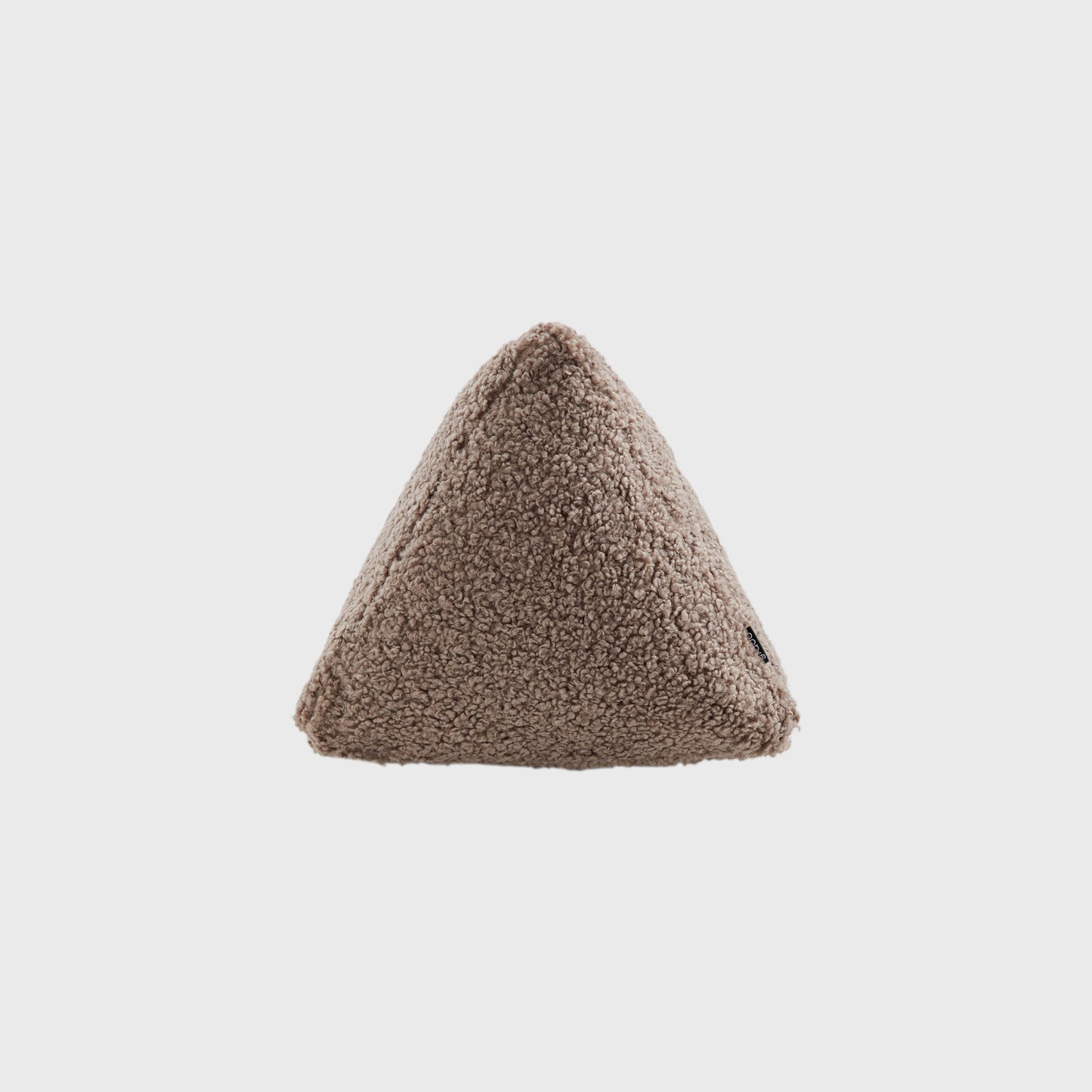 grado |  Triangle Zong Cushion 三角粽抱枕