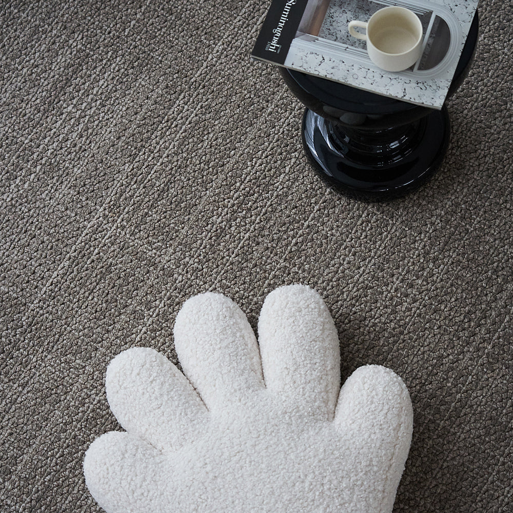 grado |  Hight Five Cushion 擊掌抱枕